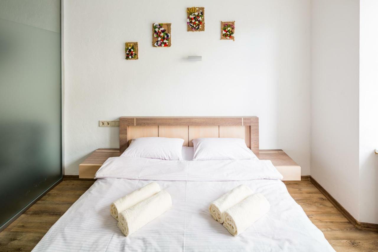Romari Площа Ринок 29 Appartement Lviv Buitenkant foto